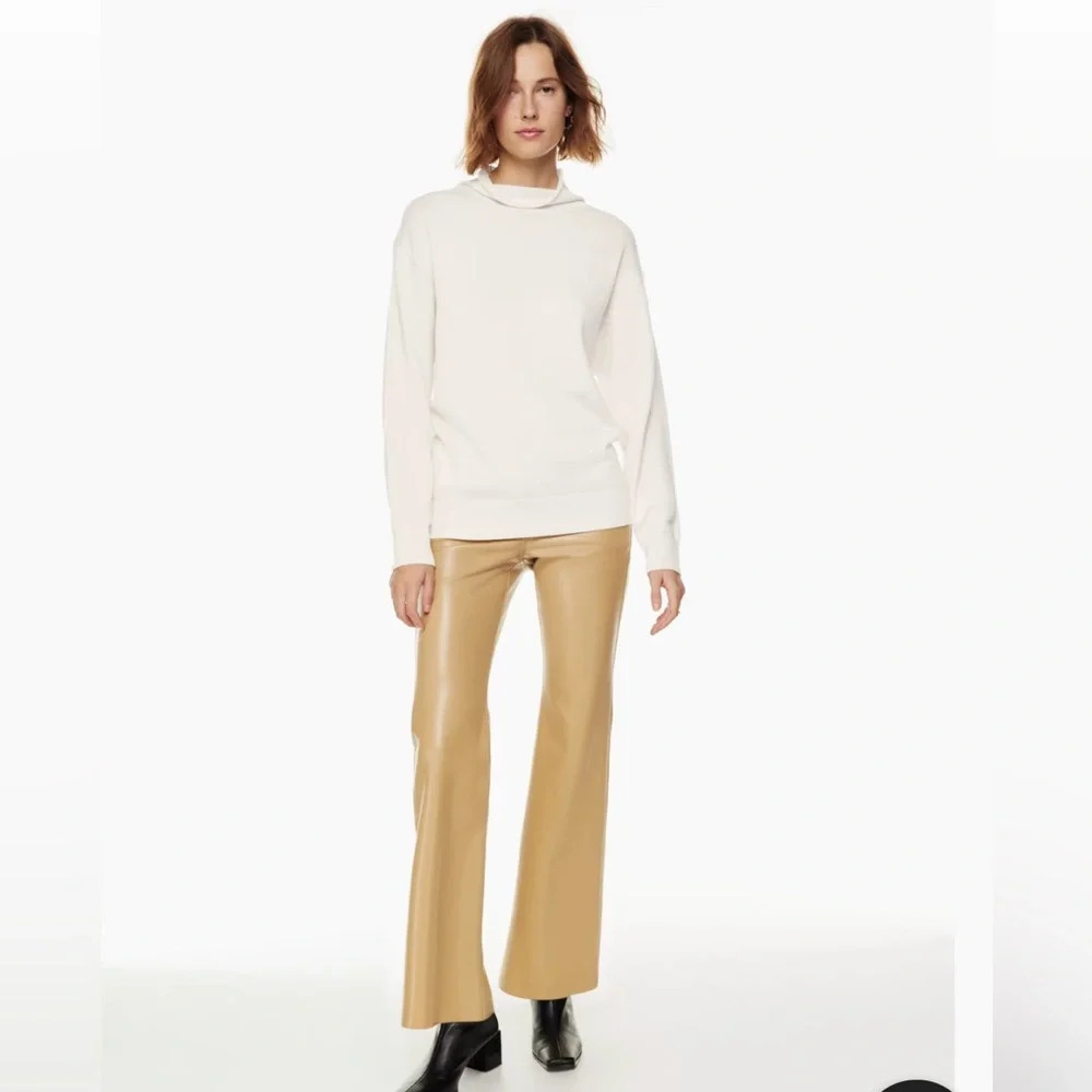 NWT Aritzia Wilfred Montpellier Turtleneck Light Birch XS - Picture 2 of 10